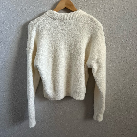 Abercrombie & Fitch cream cozy sweater Size M SOLD ! - Picture 2 of 5